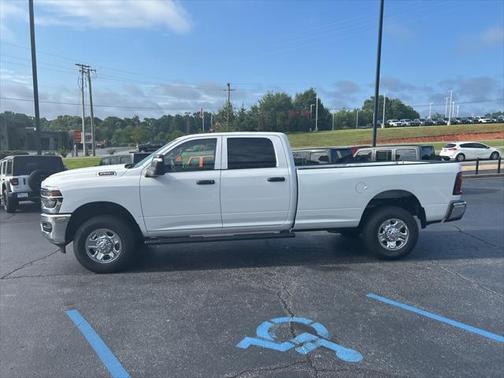 2025 RAM 2500 Tradesman Crew Cab 4x4 8' Box