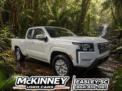 Glacier White 2024 Nissan Frontier SV