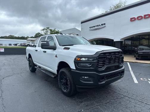 2025 RAM 3500 Tradesman Crew Cab 4x4 6'4' Box