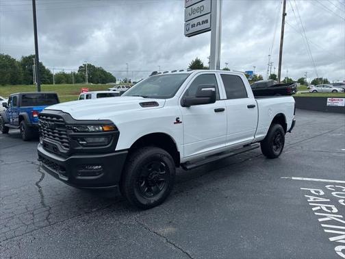 2025 RAM 3500 Tradesman Crew Cab 4x4 6'4' Box