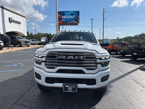 2026 RAM 2500 Laramie Crew Cab 4x4 6'4' Box