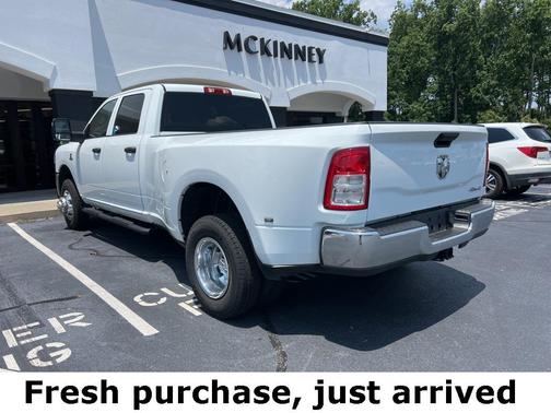2023 RAM 3500 Tradesman Crew Cab 4x4 8' Box