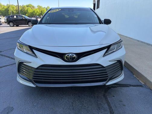 Ice Edge 2023 Toyota Camry LE