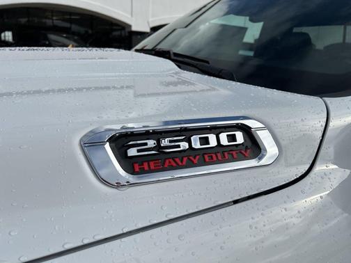2026 RAM 2500 Tradesman Regular Cab 4x2 8' Box