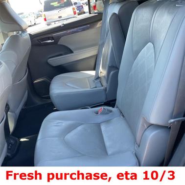 2020 Toyota Highlander Platinum