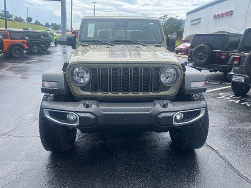 2025 Jeep Gladiator Sport S