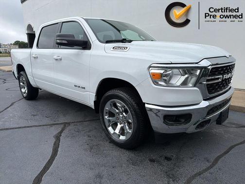 Bright White Clearcoat 2022 RAM 1500 Big Horn/Lone Star