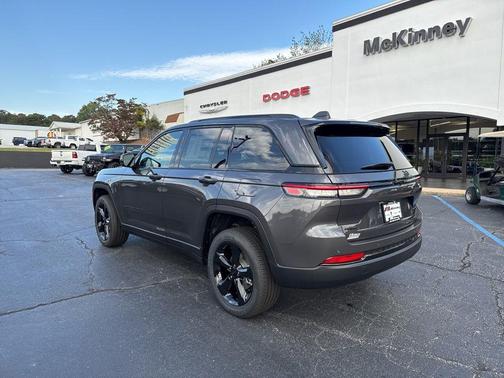 2025 Jeep Grand Cherokee Altitude