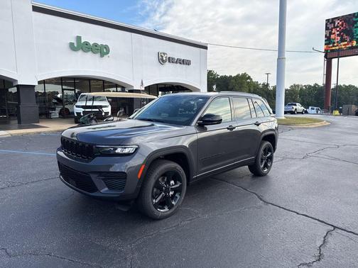 2025 Jeep Grand Cherokee Altitude