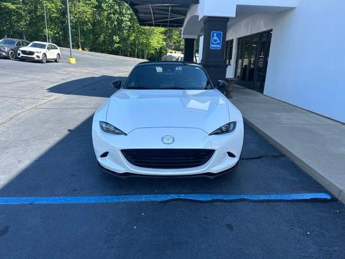 Snowflake White Pearl Mica 2026 Mazda MX-5 Miata Club