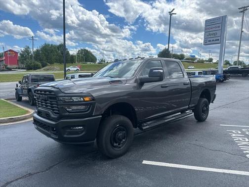2025 RAM 2500 Tradesman Crew Cab 4x4 6'4' Box