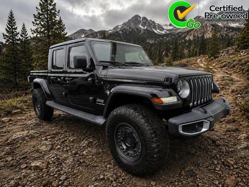Black Clearcoat 2020 Jeep Gladiator Overland