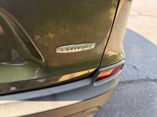 Olive Green Pearlcoat 2021 Jeep Cherokee Latitude