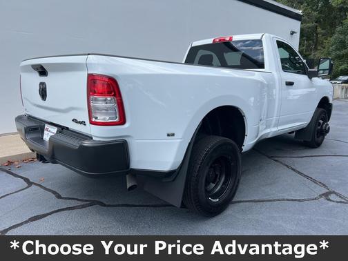 2023 RAM 3500 Tradesman Regular Cab 4x4 8' Box