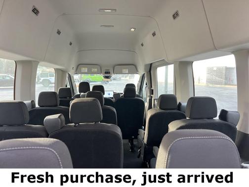 2022 Ford Transit-350 XLT