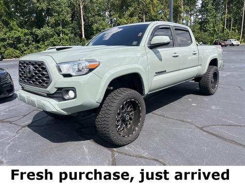 2022 Toyota Tacoma TRD Sport