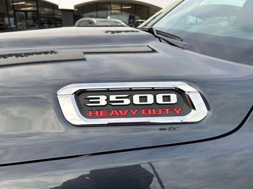 2026 RAM 3500 Tradesman Crew Cab 4x4 8' Box