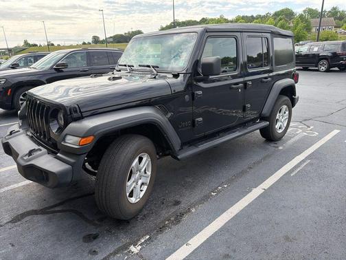 Black Clearcoat 2022 Jeep Wrangler Unlimited Sport