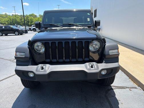 Black Clearcoat 2022 Jeep Wrangler Unlimited Sport