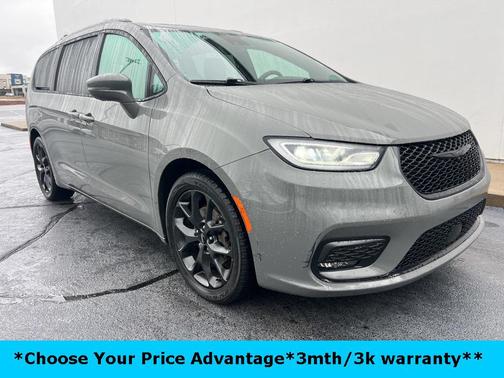 2022 Chrysler Pacifica Touring L