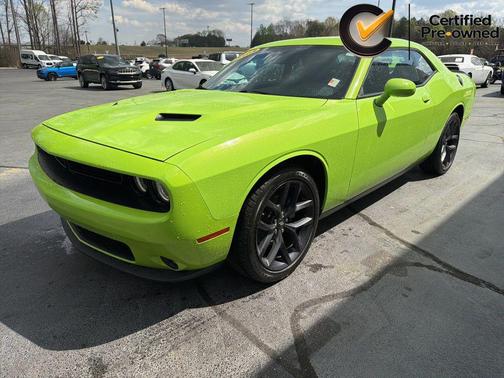 Sublime Metallic Clearcoat 2023 Dodge Challenger SXT
