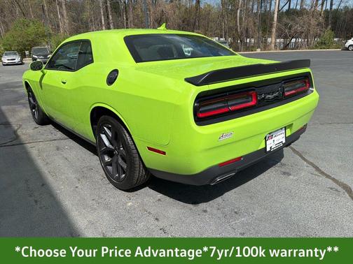 Sublime Metallic Clearcoat 2023 Dodge Challenger SXT