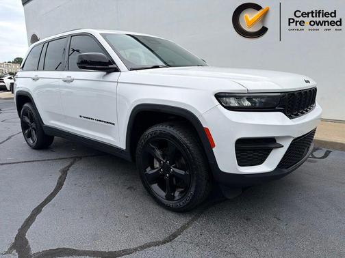 Bright White Clearcoat 2023 Jeep Grand Cherokee Altitude