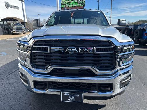 2026 RAM 3500 Tradesman Crew Cab 4x4 8' Box
