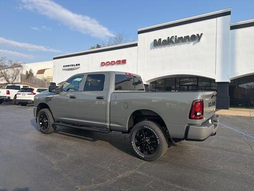 Ceramic Gray Clearcoat 2026 RAM 2500 Black Express Crew Cab 4x4 6'4' Box