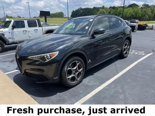 2022 Alfa Romeo Stelvio Sprint