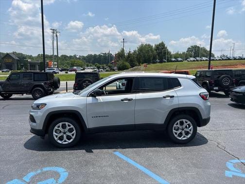 2025 Jeep Compass Sport
