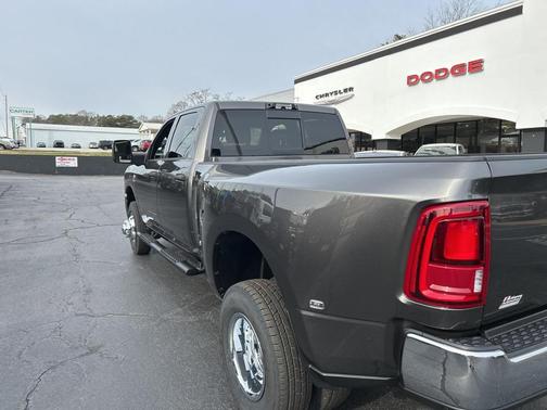 2026 RAM 3500 Tradesman Crew Cab 4x4 8' Box