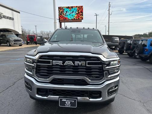 2026 RAM 3500 Tradesman Crew Cab 4x4 8' Box