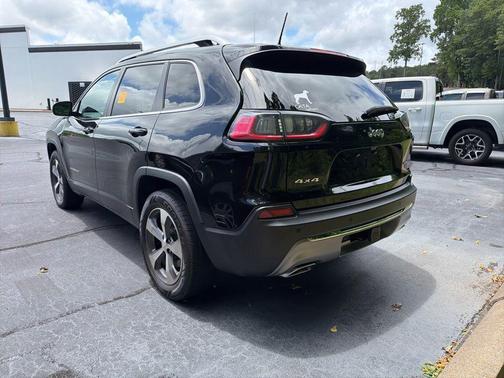 Diamond Black Crystal Pearlcoat 2021 Jeep Cherokee Limited