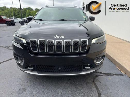Diamond Black Crystal Pearlcoat 2021 Jeep Cherokee Limited