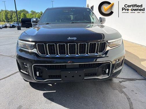 Diamond Black Crystal Pearlcoat 2022 Jeep Grand Cherokee Overland