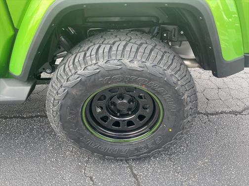 2025 Jeep Gladiator High Tide