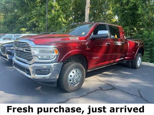 2019 RAM 3500 Laramie Mega Cab 4x4 6'4' Box