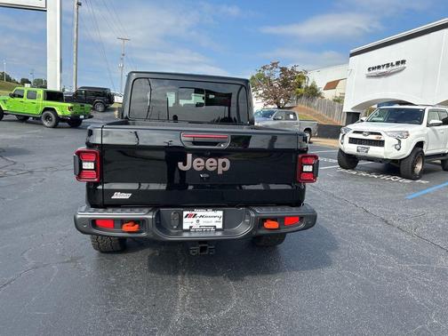 2025 Jeep Gladiator Mojave X