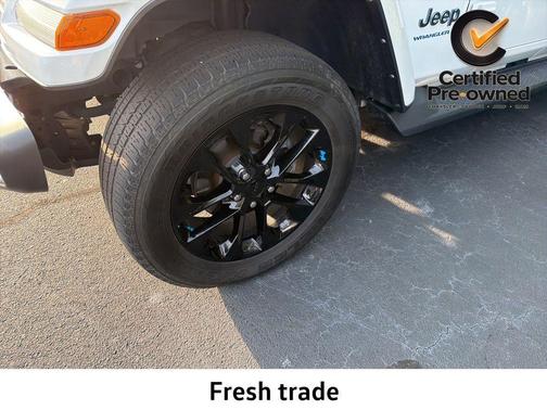 Bright White Clearcoat 2023 Jeep Wrangler 4xe Sahara