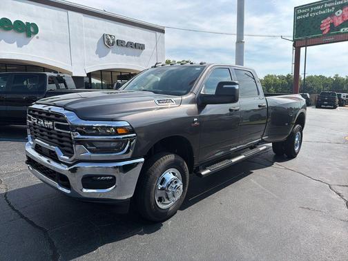 Granite Crystal Metallic Clearcoat 2026 RAM 3500 Tradesman Crew Cab 4x4 8' Box