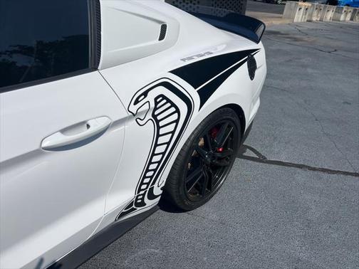 2021 Ford Shelby GT500 Base