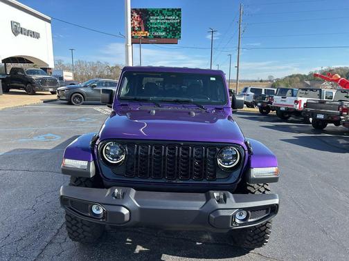 2026 Jeep Gladiator Willys 4x4