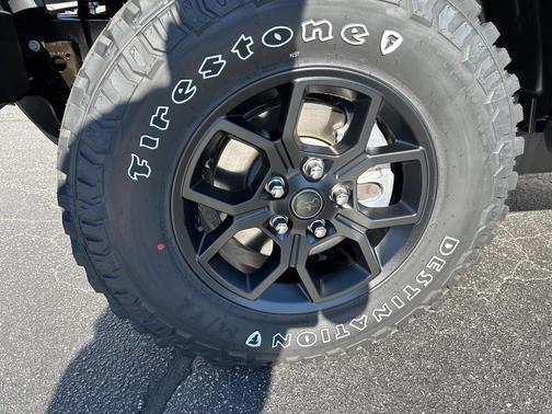 2026 Jeep Gladiator Willys 4x4