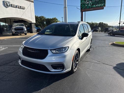 2026 Chrysler Pacifica Limited