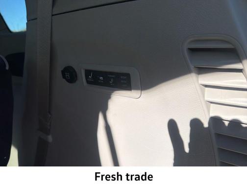 Ceramic Gray Clearcoat 2023 Chrysler Pacifica Limited