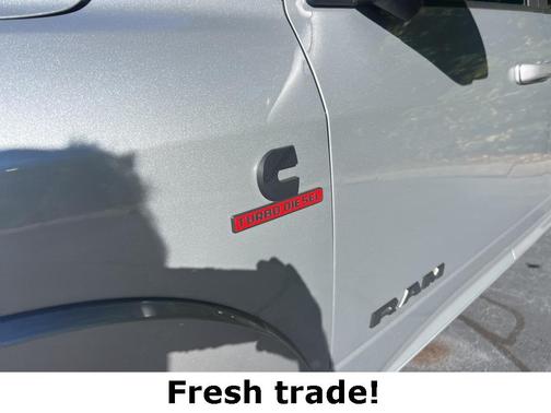 2022 RAM 3500 Laramie Crew Cab 4x4 8' Box