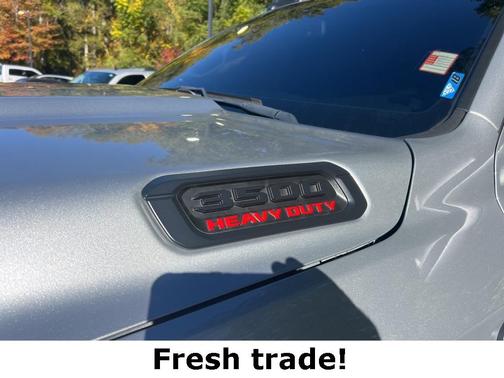 2022 RAM 3500 Laramie Crew Cab 4x4 8' Box