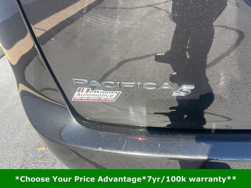 2022 Chrysler Pacifica Hybrid Touring L