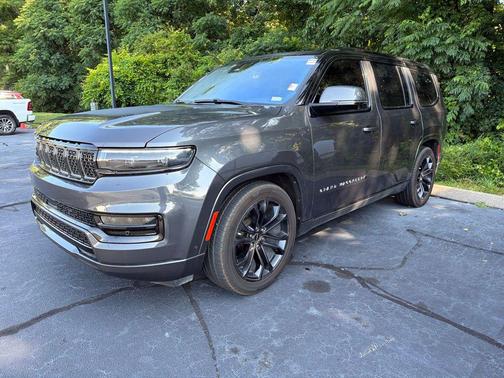 Baltic Gray Metallic Clearcoat 2022 Jeep Grand Wagoneer Series II 4x4
